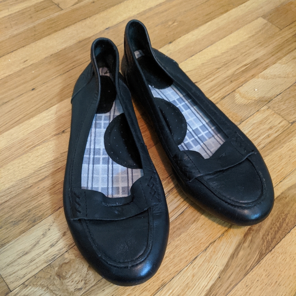 NWOT Born flats shoes